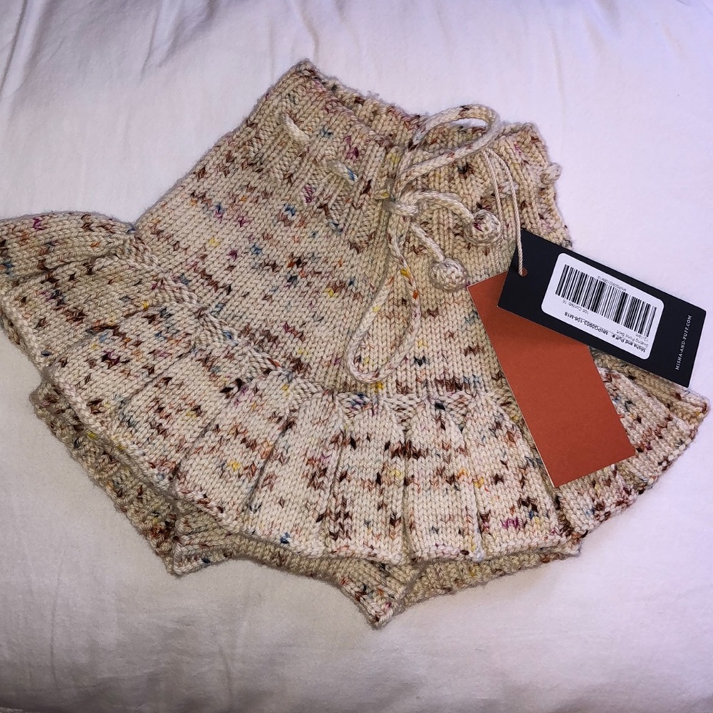 Misha and puff skating pond skirt